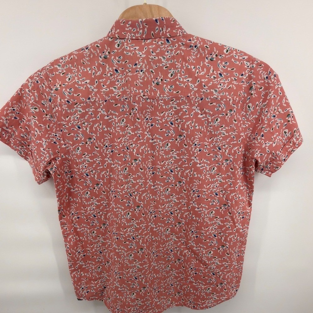 Silver Jeans Co. Button Down Shirt Mens Large Pink Fish Print Short Sleeve